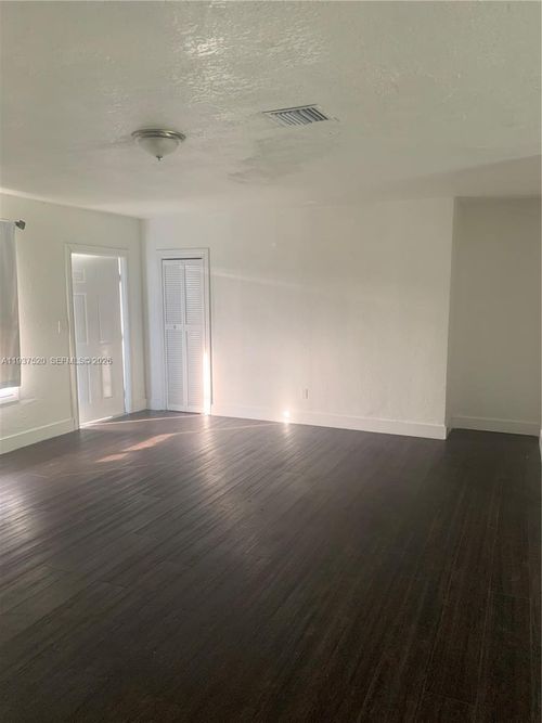 0-2355 Nw 207th St, Miami Gardens, FL, 33056-5206 | Card Image