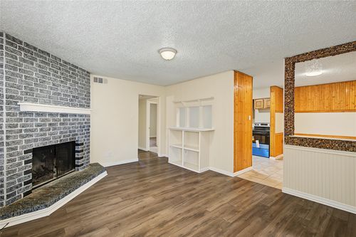 125 Allencrest Dr, White Settlement, TX, 76108-2358 | Card Image