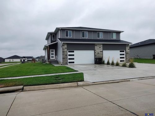 1039 Titan Dr, Hickman, NE, 68372-9738 | Card Image