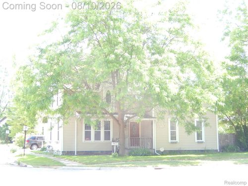 746 N Main St, Lapeer, MI, 48446-1927 | Card Image