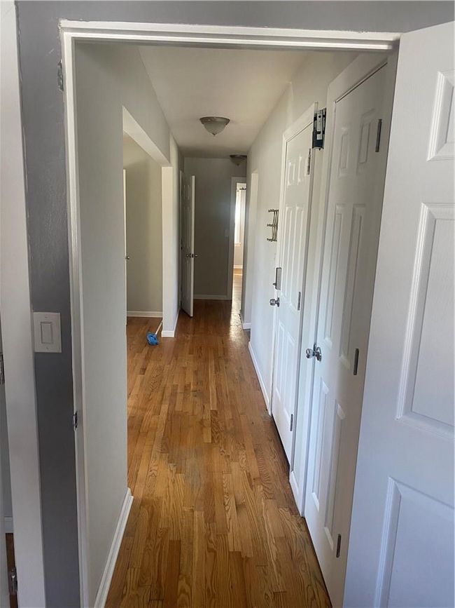 APT-3 - 220 Hillside Ave, Condo with 2 bedrooms, 1 bathrooms and null parking in Mount Vernon NY | Image 5