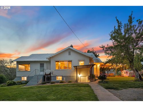35943 Carnahan Ln, Richland, OR, 97870-6621 | Card Image