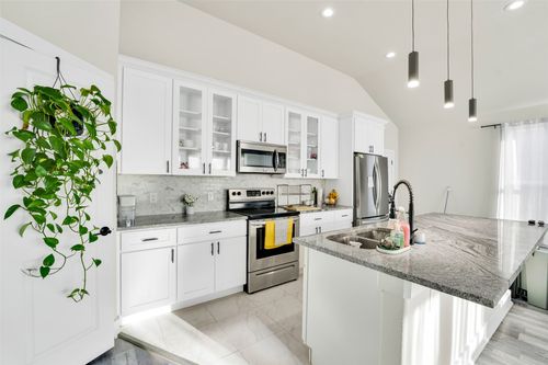 4621 Collins Ave, Dallas, TX, 75210-1325 | Card Image