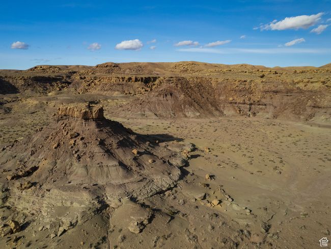 View of mountain feature | Image 9