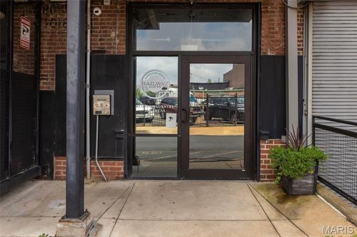 405-1619 Washington Ave, Saint Louis, MO, 63103-1811 | Card Image