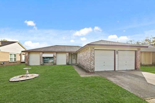 1325 Canyon Springs Dr, La Porte, TX, 77571-2751 | Card Image