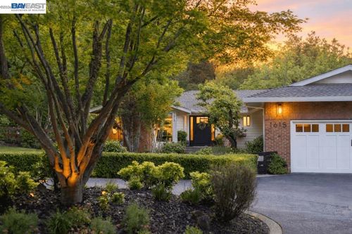 1615 Ramona Way, Alamo, CA, 94507-1031 | Card Image