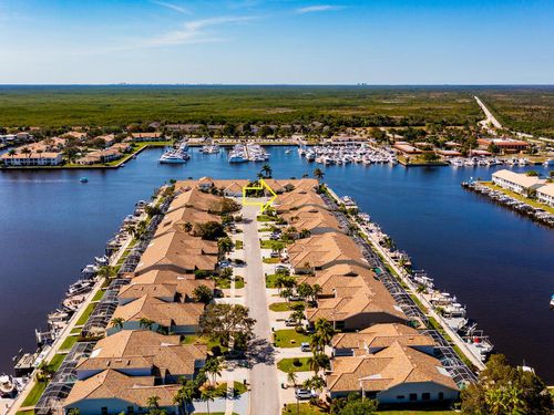 317 Stella Maris Dr S, NAPLES, FL, 34114-9622 | Card Image