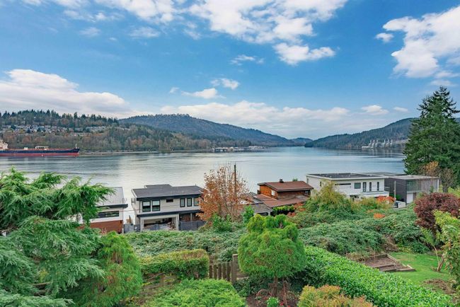 1128 Ioco Rd, House other with 4 bedrooms, 3 bathrooms and 5 parking in Port Moody BC | Image 18
