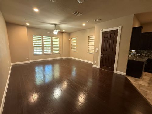 8608 Knox St, Irving, TX, 75063-3937 | Card Image