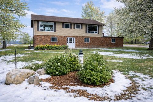 307 County Rd 5, Front Yonge, ON, K0E1R0 | Card Image