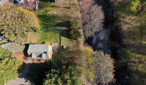 48 River Ave, Newton, MA, 02464-1347 | Card Image