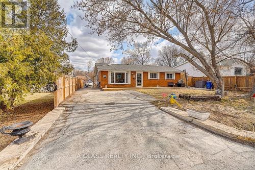 298 Annshiela Dr, Keswick, ON, L4P3A5 | Card Image