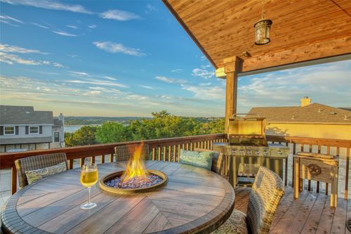 18805 Kelly Dr, Lago Vista, TX, 78645-8520 | Card Image