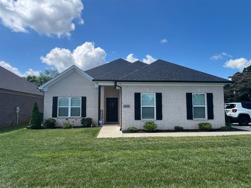 1095 County House Ln, Bowling Green, KY, 42101-6355 | Card Image