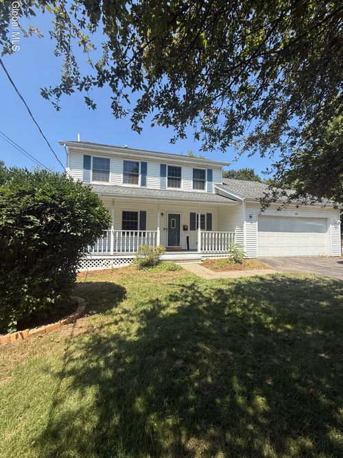 23 Van Buren Ave, East Greenbush, NY, 12061-2205 | Card Image