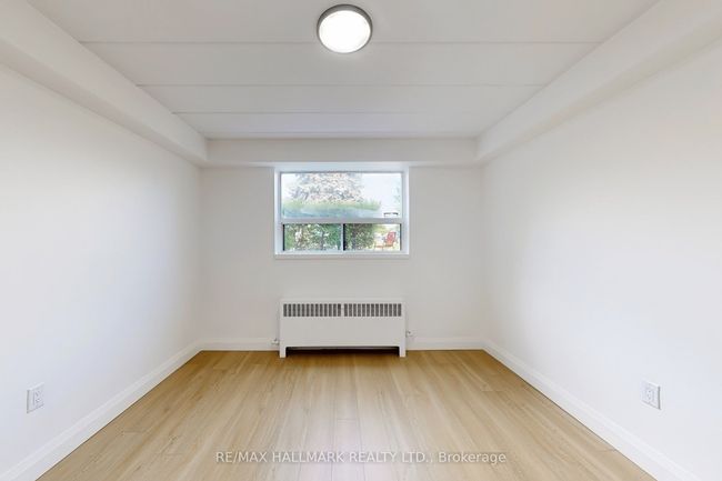 2 - 2424 New St, Condo with 2 bedrooms, 1 bathrooms and 1 parking in Burlington ON | Image 12