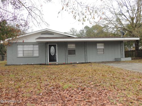 10616 Oak St, Vancleave, MS, 39565-7913 | Card Image