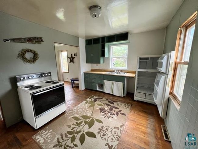 355 W Harvey St, House other with 2 bedrooms, 2 bathrooms and null parking in Ely MN | Image 4