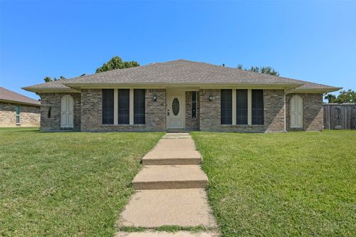 1017 Clinton Dr, Plano, TX, 75075-2615 | Card Image