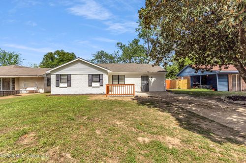 1854 Whitehead Dr, Southaven, MS, 38671-3500 | Card Image