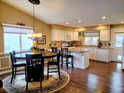 b-930 Cypress Ct, Lewiston, ID, 83501-4732 | Card Image