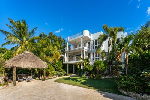 144 N Rolling Hill Rd, Tavernier, FL, 33070-2027 | Card Image