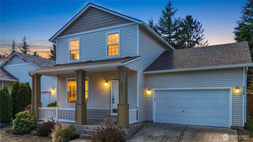 8225 Sweetbrier Loop Se, Olympia, WA, 98513-9458 | Card Image