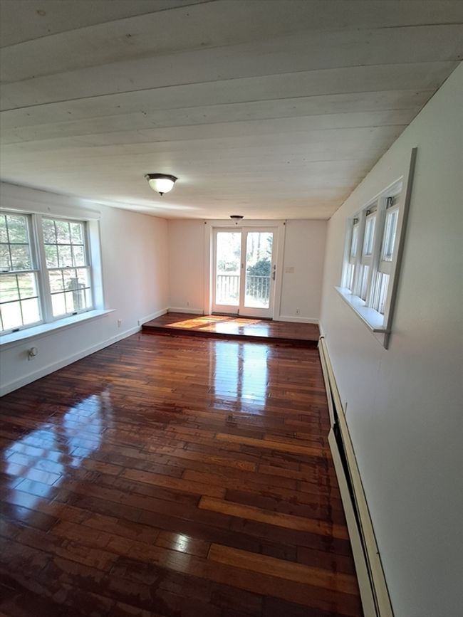 27 Hill St, House other with 3 bedrooms, 2 bathrooms and 4 parking in Raynham MA | Image 7