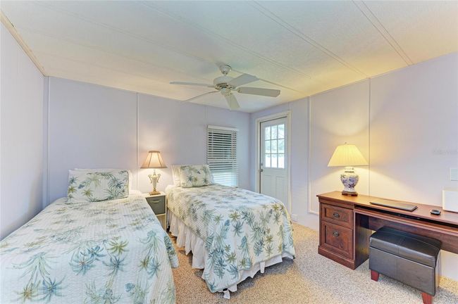216 Palm Air Dr, House other with 2 bedrooms, 2 bathrooms and null parking in OSPREY FL | Image 17