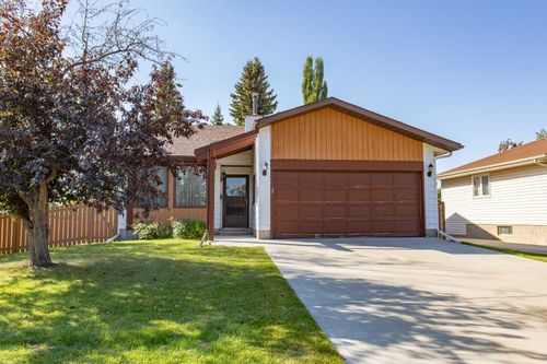 9 Rollis St, Red Deer, AB, T4P2Y6 | Card Image