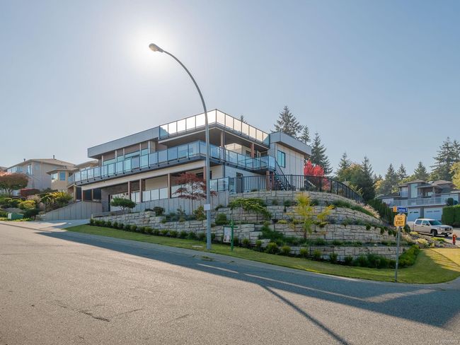 5391 Kenwill Dr, House other with 6 bedrooms, 6 bathrooms and 4 parking in Nanaimo BC | Image 7
