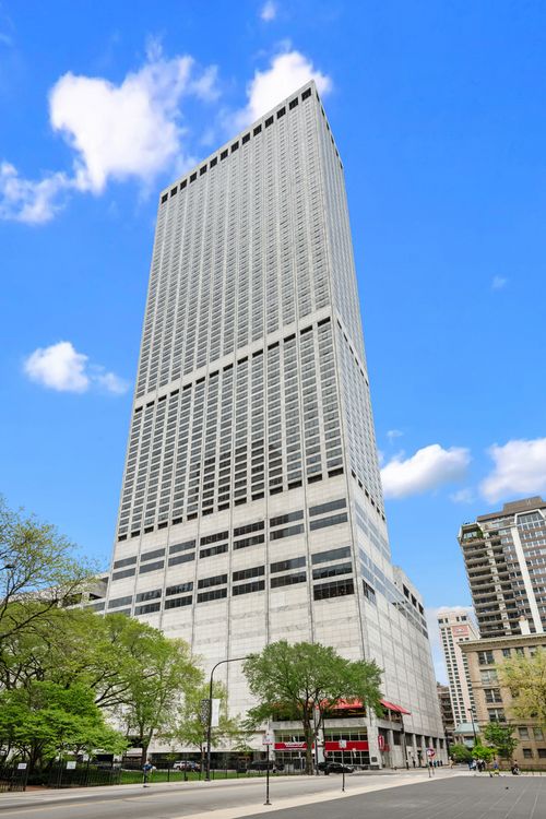 apt-4006-180 E Pearson St, Chicago, IL, 60611-6728 | Card Image