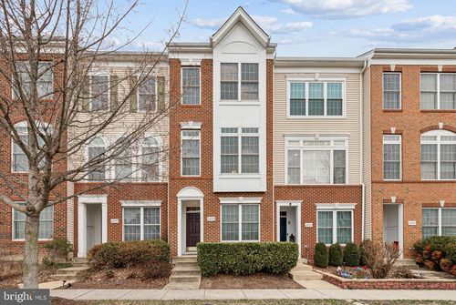 24995 Riding Center Dr, CHANTILLY, VA, 20152-6036 | Card Image