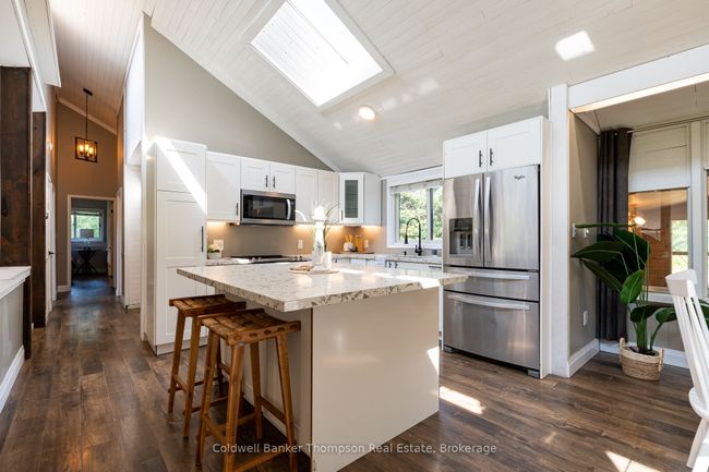 1049 Lawrence Pit Rd, House other with 4 bedrooms, 3 bathrooms and 6 parking in Utterson ON | Image 12