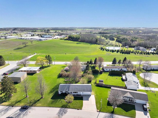 209 Redwood Lane, House other with 4 bedrooms, 3 bathrooms and null parking in FRANCIS CREEK WI | Image 37