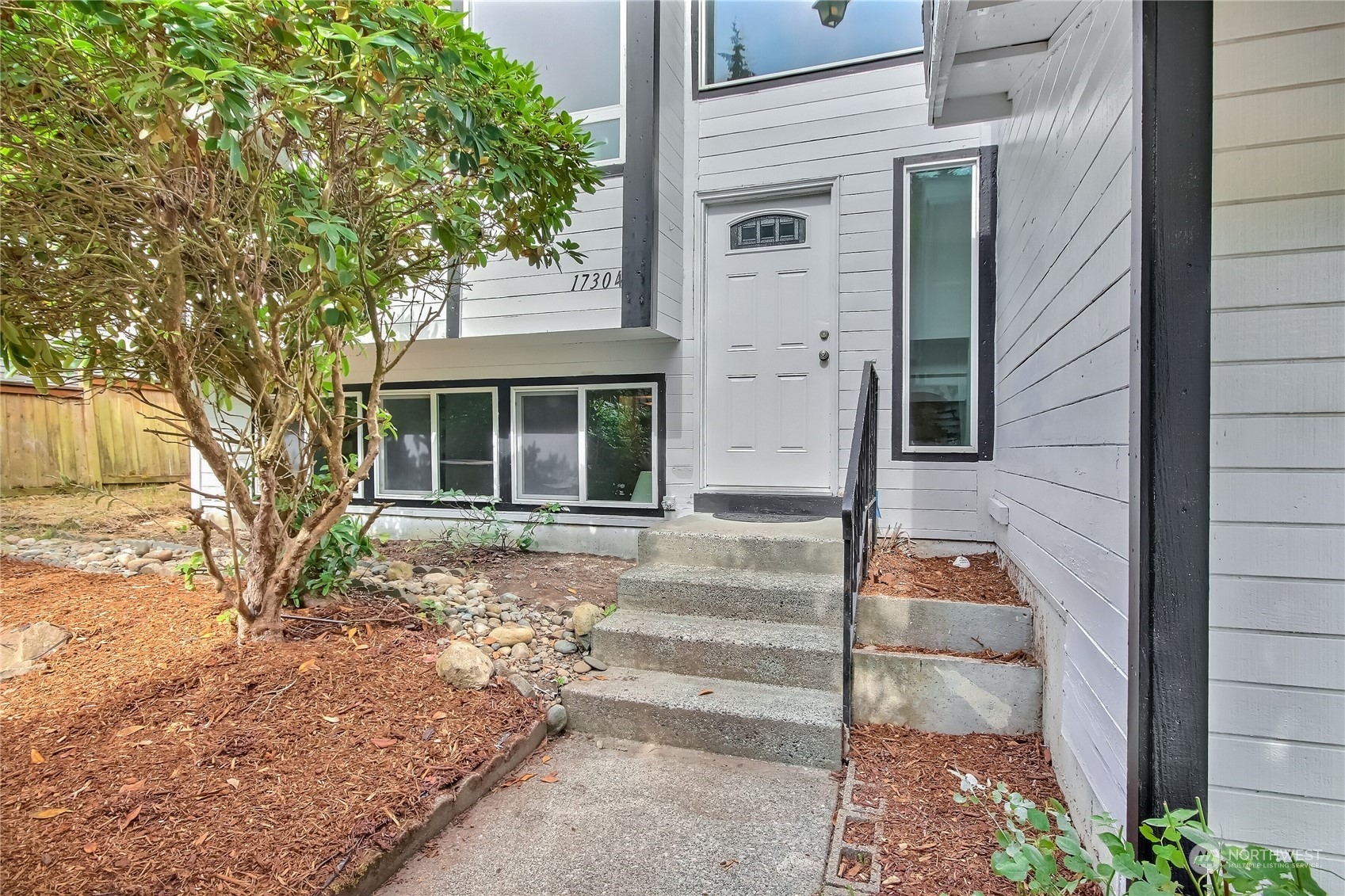 Meadowdale Dr, Lynnwood, WA 98037