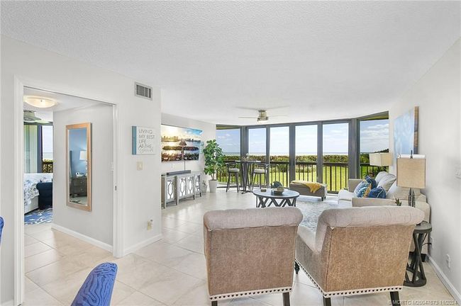 APT-206 - 9550 Ocean Dr, Condo with 3 bedrooms, 2 bathrooms and null parking in Jensen Beach FL | Image 9