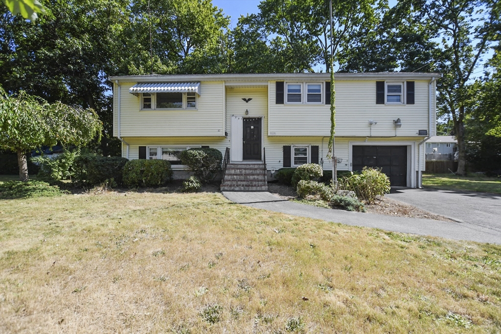 Crowley Dr, Randolph, MA 02368