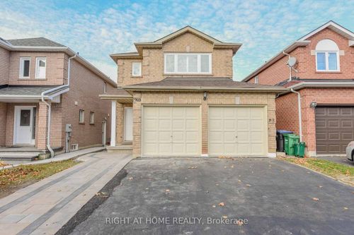 903 Blyleven Blvd, Mississauga, ON, L5V2J3 | Card Image