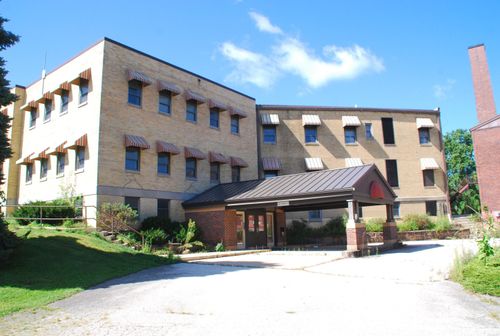 18569 Lane Rd, Fayette, IA, 52142-9525 | Card Image