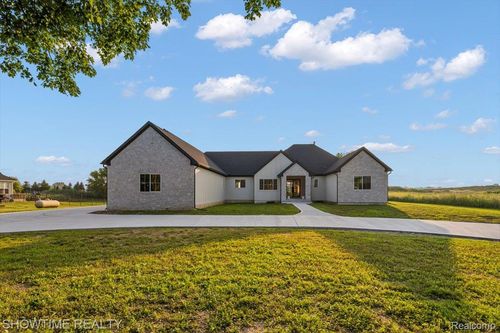 65855 Mound Rd, Washington Twp, MI, 48095-1702 | Card Image
