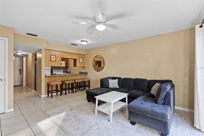 27-C - 3600 Sw 19 Th Avenue, Condo with 2 bedrooms, 2 bathrooms and null parking in GAINESVILLE FL | Image 2