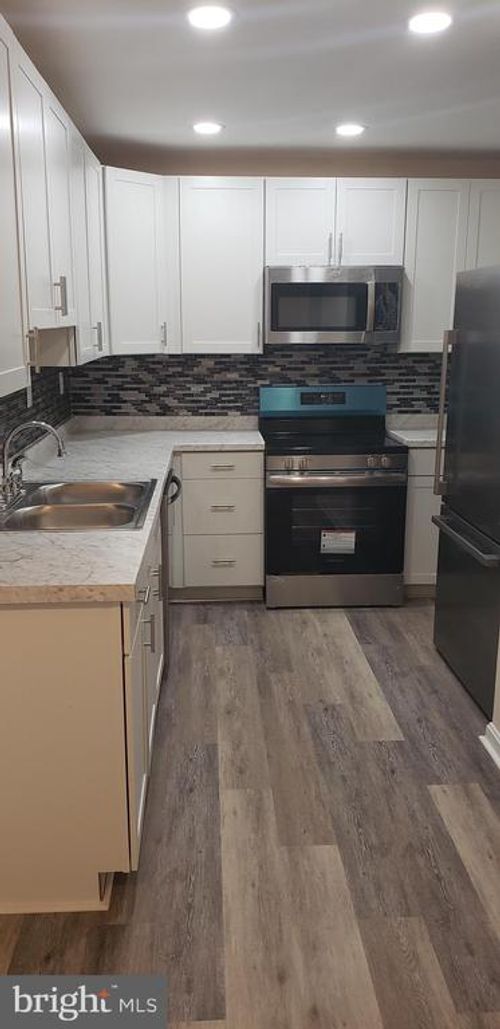 714 Denton Cir, FREDERICKSBURG, VA, 22401-2706 | Card Image