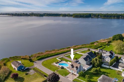 35 Soundview Ave, Old Saybrook, CT, 06475-2437 | Card Image