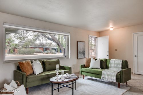 4817 E Copper Street, Tucson, AZ, 85712 | Card Image