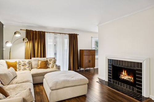 101 Hillsboro Pl, Nashville, TN, 37215-1353 | Card Image