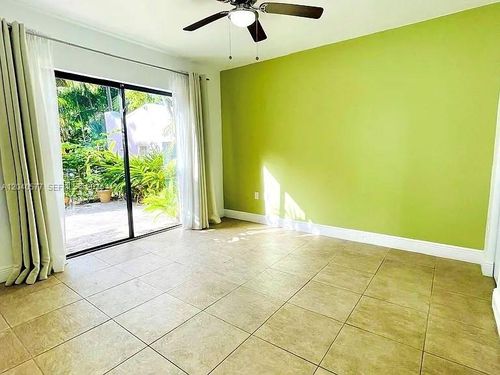 3-585 Ne 66th St, Miami, FL, 33138-5647 | Card Image