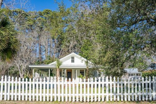 8 Smith Dr, Savannah, GA, 31406-6441 | Card Image
