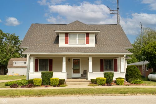 205 S Madison St, Darlington, IN, 47940-7099 | Card Image